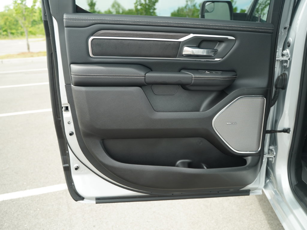 New 2026 RAM 1500 Laramie w/ Night Edition AWD/4WD image 15