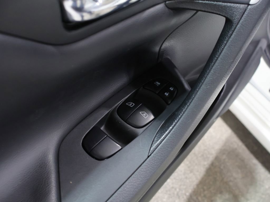 Used 2017 Nissan Altima 2.5 SL FWD image 14