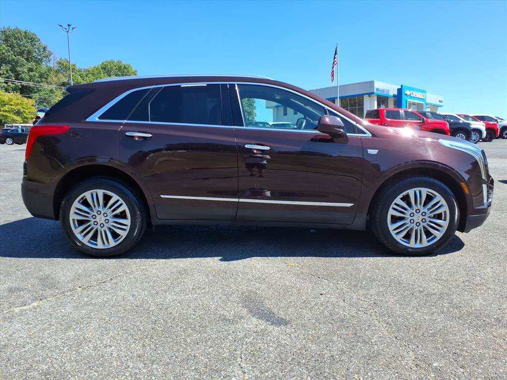 Used 2018 Cadillac XT5 Premium Luxury AWD/4WD image 2