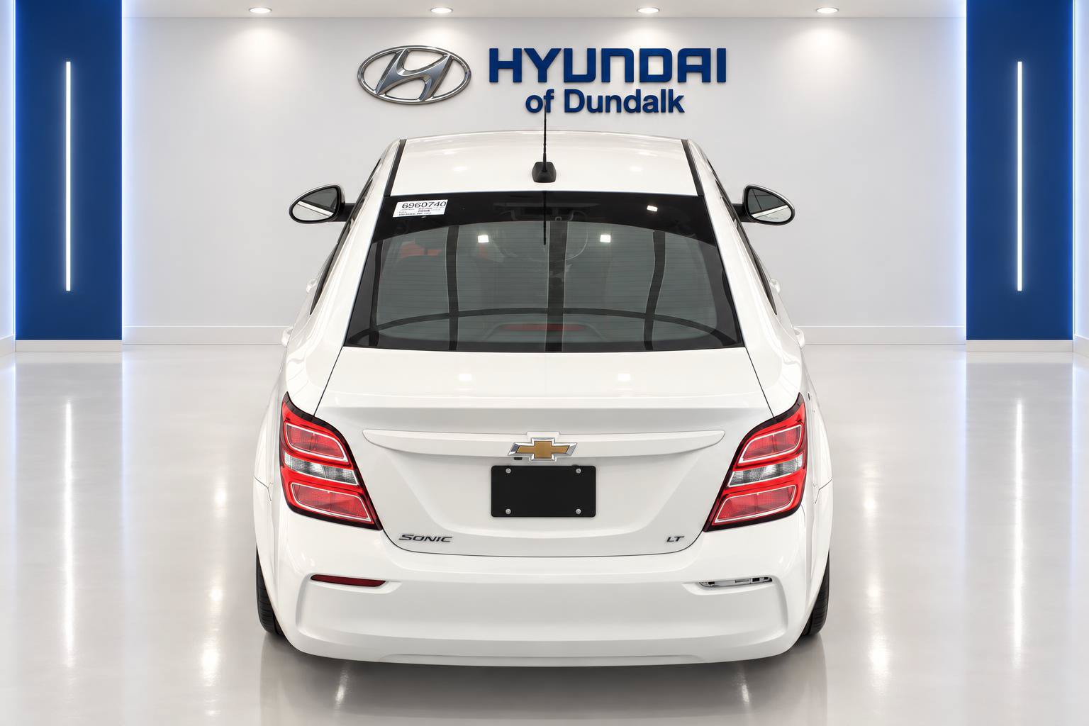 Used 2019 Chevrolet Sonic LT FWD image 6