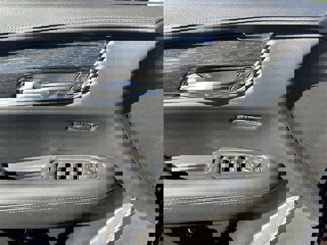 Used 2021 Cadillac XT5 Premium Luxury w/ LPO, Floor Liner Package image 13