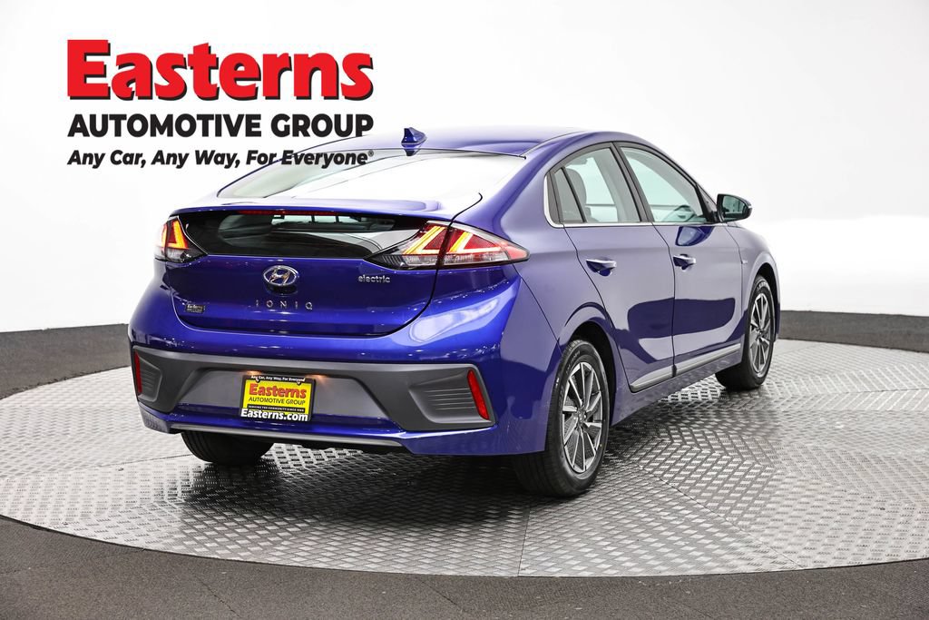 Used 2020 Hyundai Ioniq Limited FWD image 5