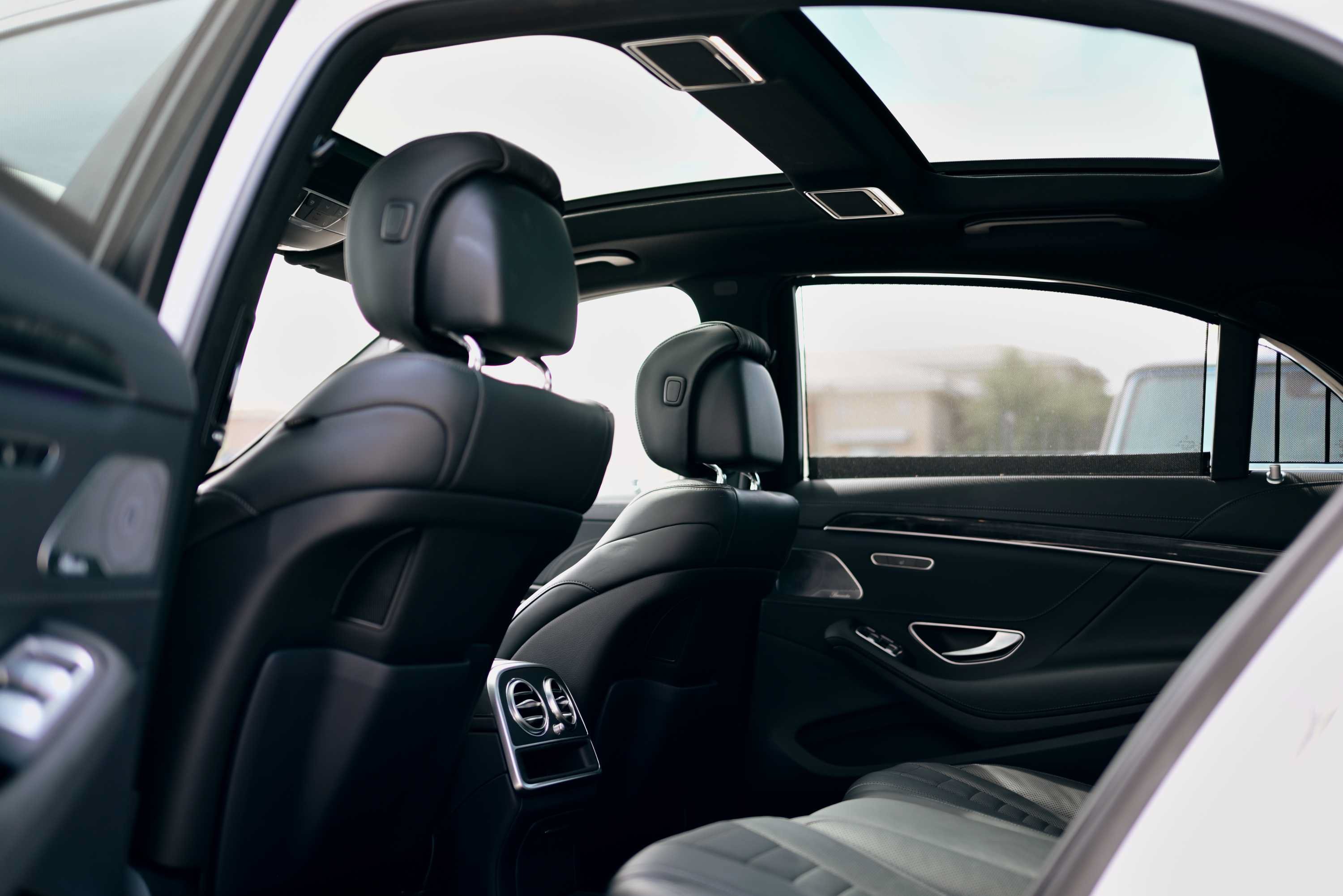 Used 2019 Mercedes-Benz S 560 Sedan w/ AMG Line Exterior image 10