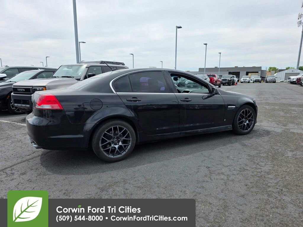 Used 2009 Pontiac G8 w/ Comfort And Sound Package RWD image 2