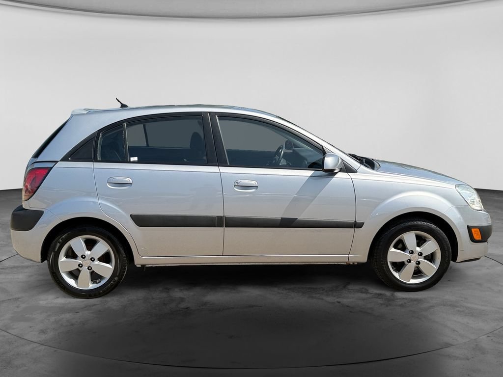 Used 2008 Kia Rio5 FWD image 8