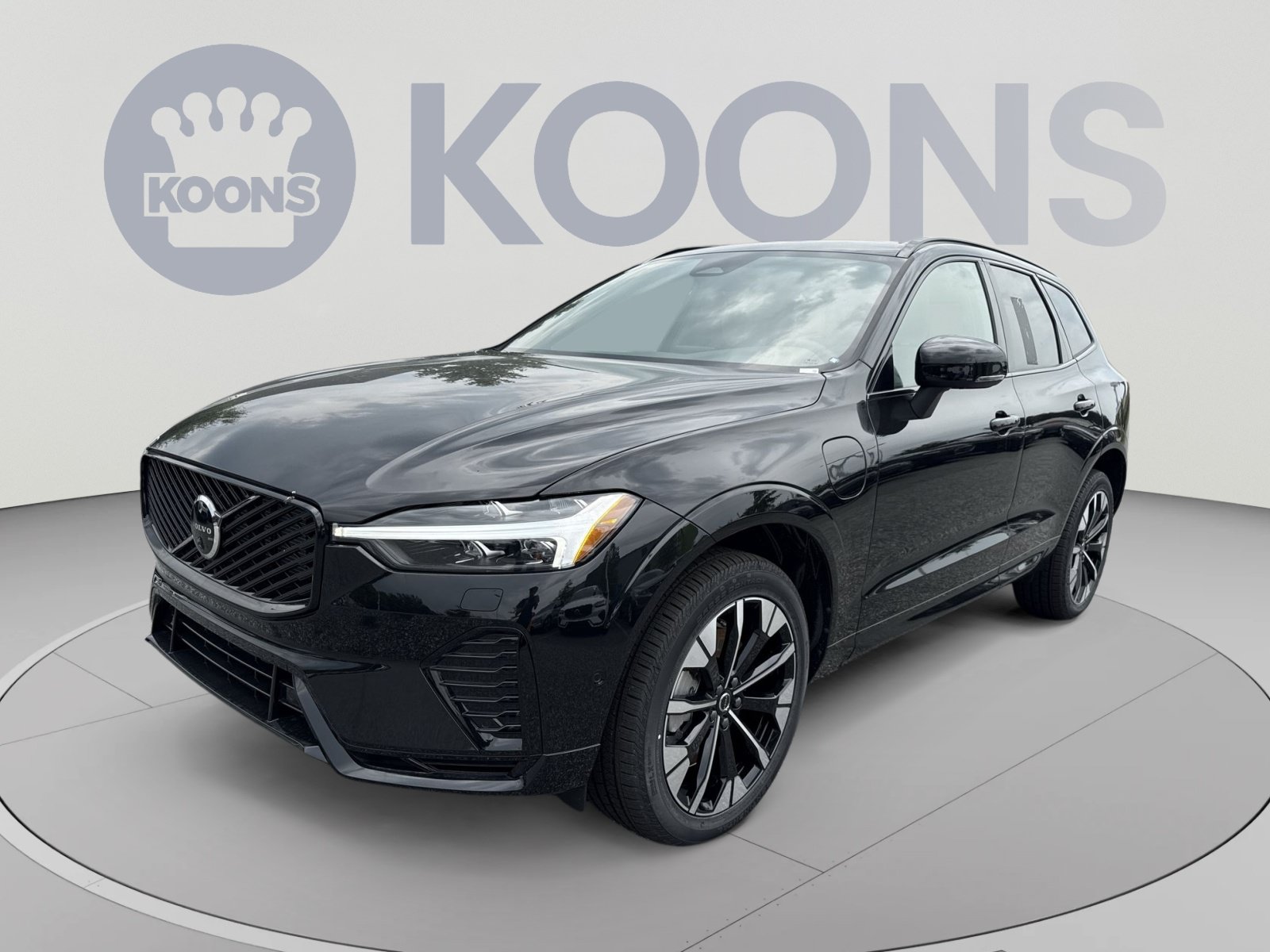New 2026 Volvo XC60 T8 Plus w/ Protection Package Premier
