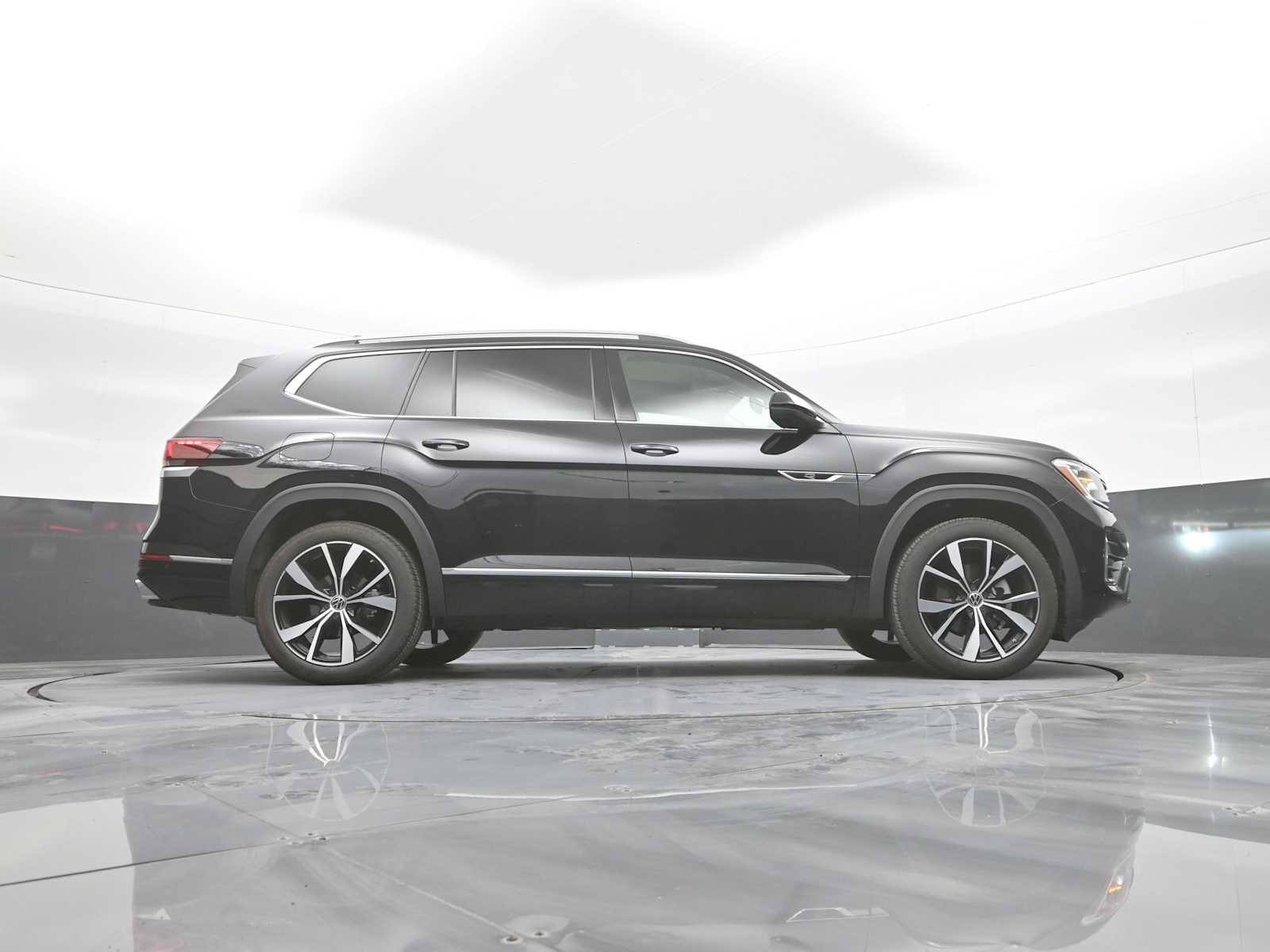 Used 2026 Volkswagen Atlas SEL Premium R-Line AWD/4WD image 53