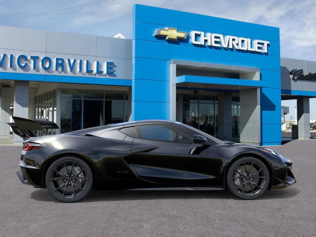 New 2026 Chevrolet Corvette ZR1 w/ ZR1 Carbon Fiber Aero Package image 5