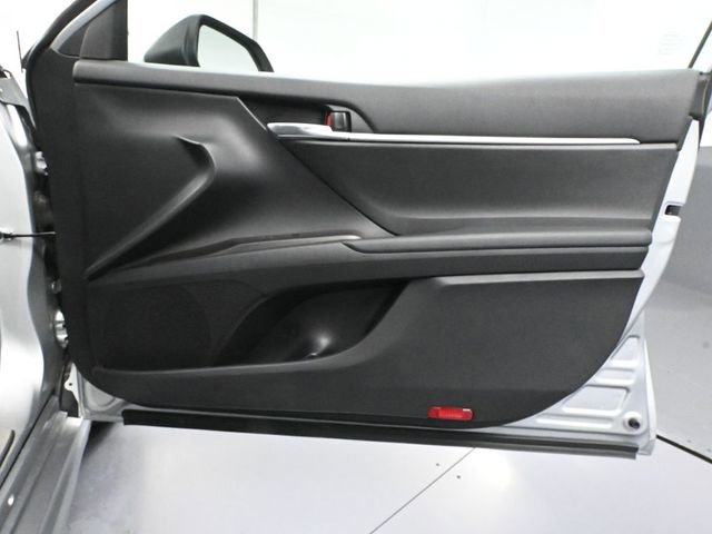 Used 2024 Toyota Camry SE image 40