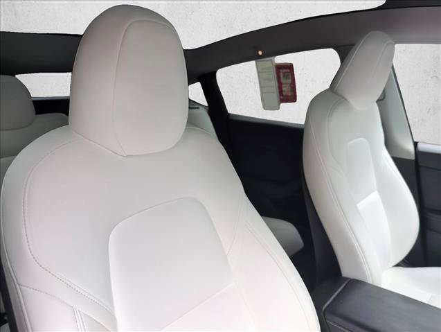 Used 2024 Tesla Model Y Long Range AWD/4WD image 28