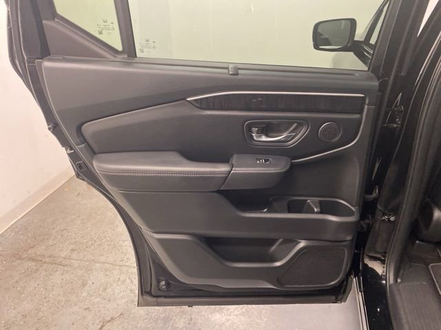 Used 2023 Honda Pilot Elite image 24