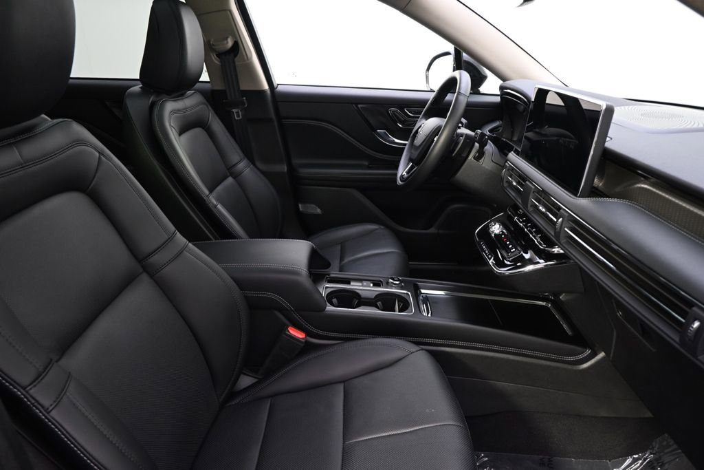 New 2026 Lincoln Corsair Reserve w/ Jet Appearance Package AWD/4WD image 16