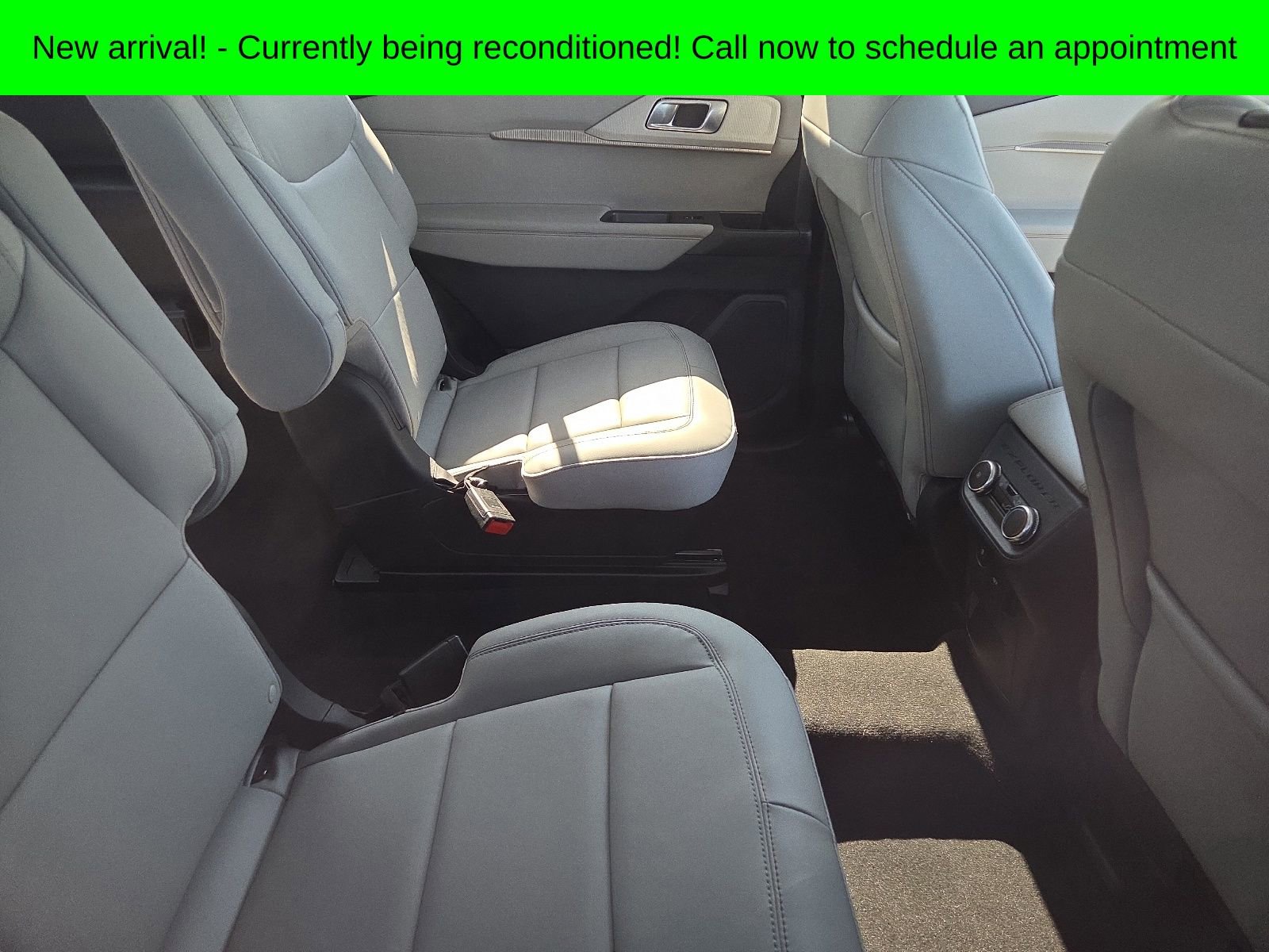Used 2026 Ford Explorer Active w/ Active Comfort Package RWD image 11