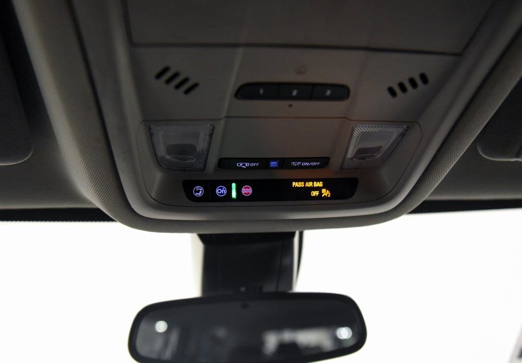 Used 2023 GMC Acadia SLT FWD image 30