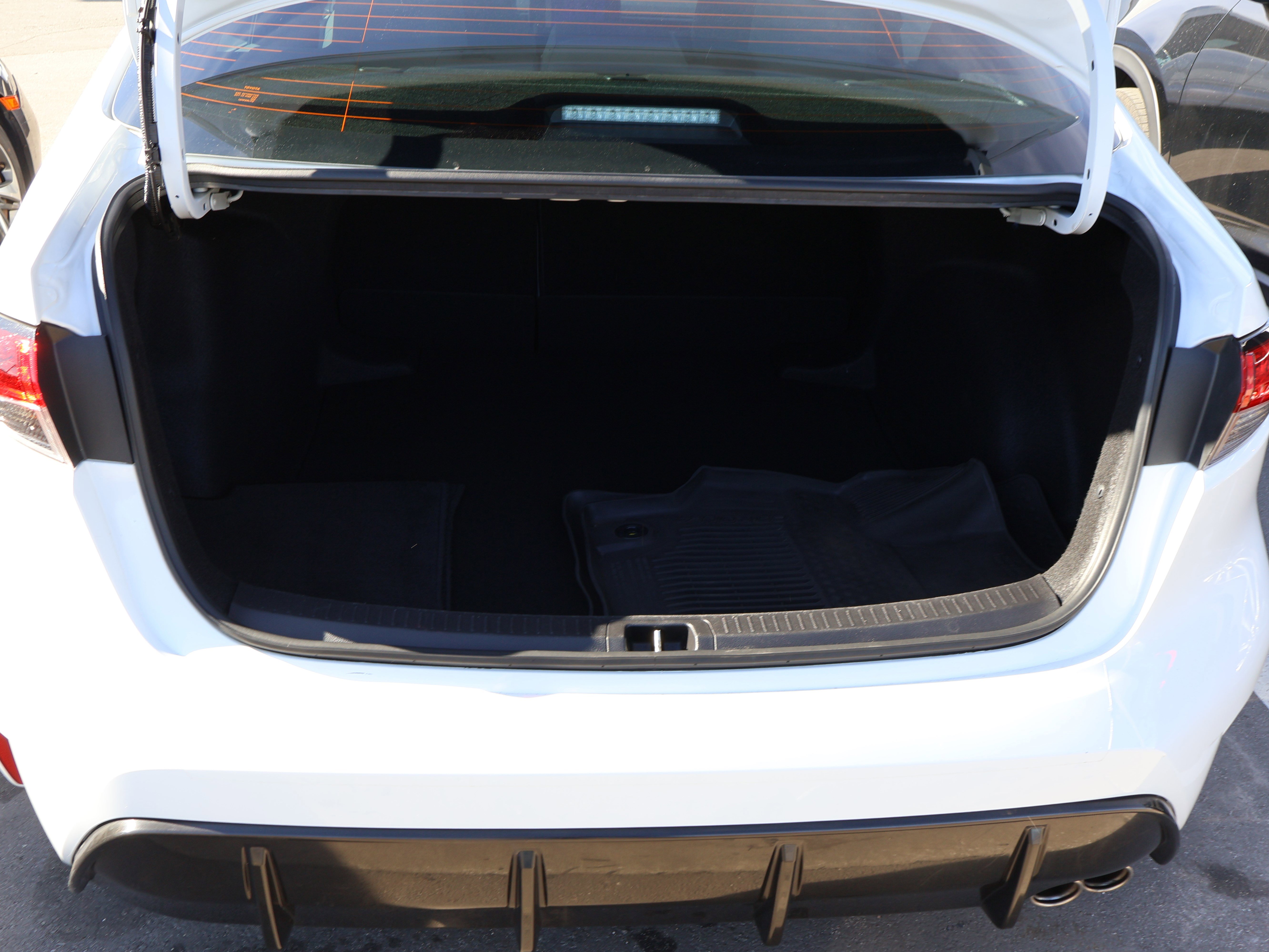 Used 2024 Toyota Corolla SE image 16