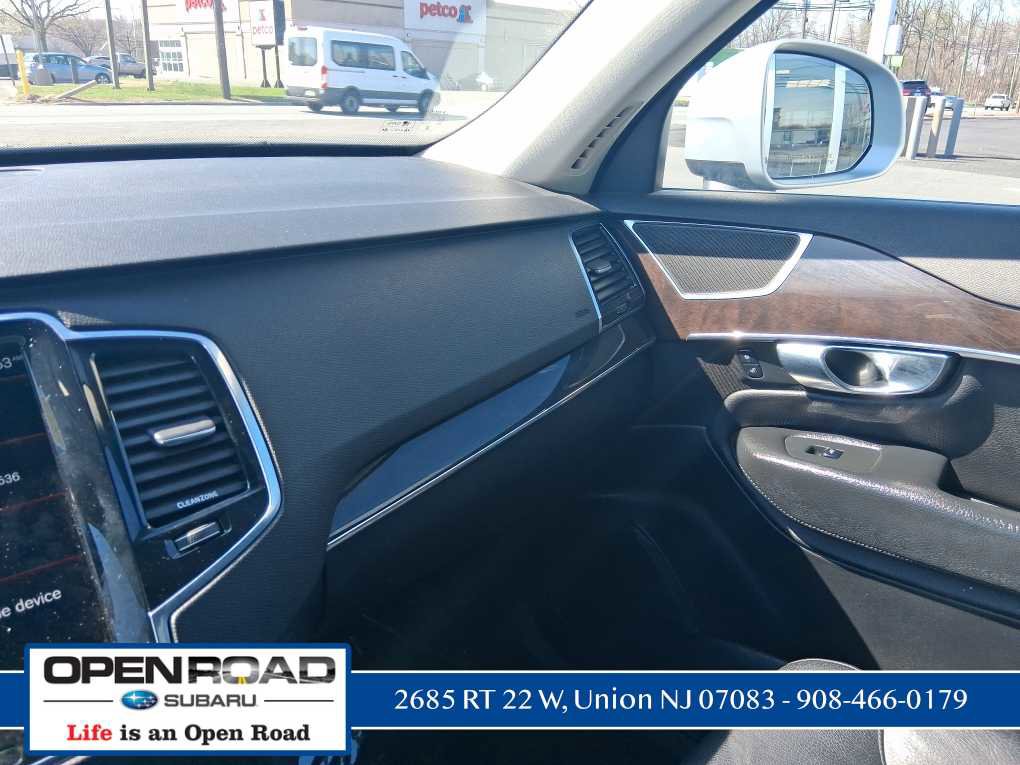 Used 2016 Volvo XC90 T6 Momentum image 19