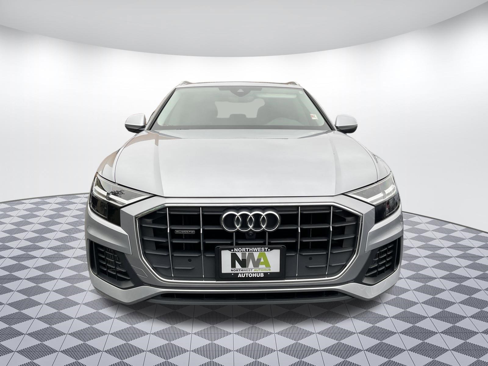 Used 2022 Audi Q8 Premium w/ Convenience Package AWD/4WD image 5
