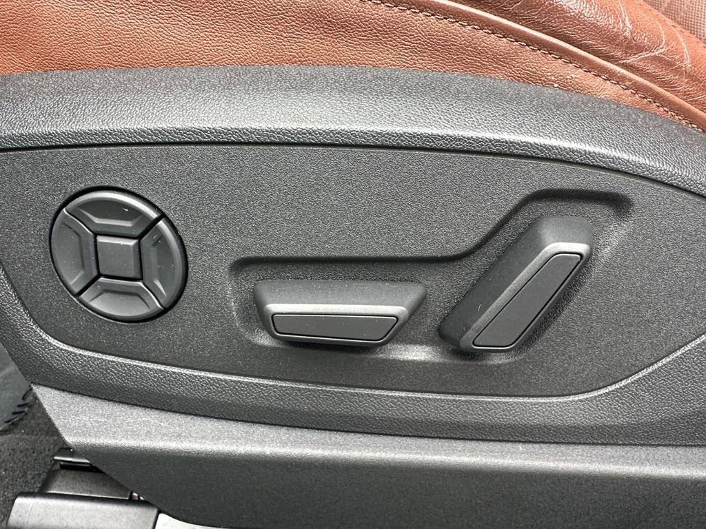 Used 2022 Audi e-tron Premium Plus w/ Premium Plus Package image 10