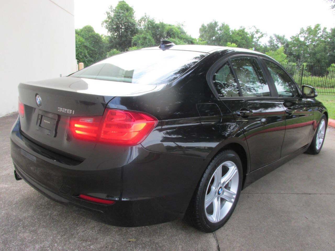Used 2014 BMW 328i xDrive Sedan image 7