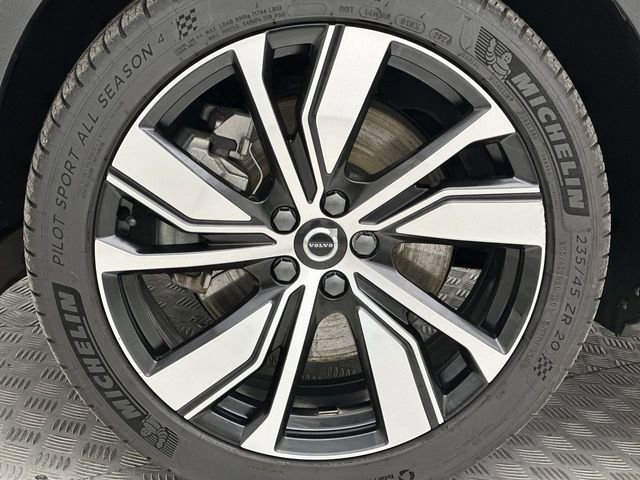 Used 2021 Volvo XC40 P8 Recharge w/ Advanced Package image 10