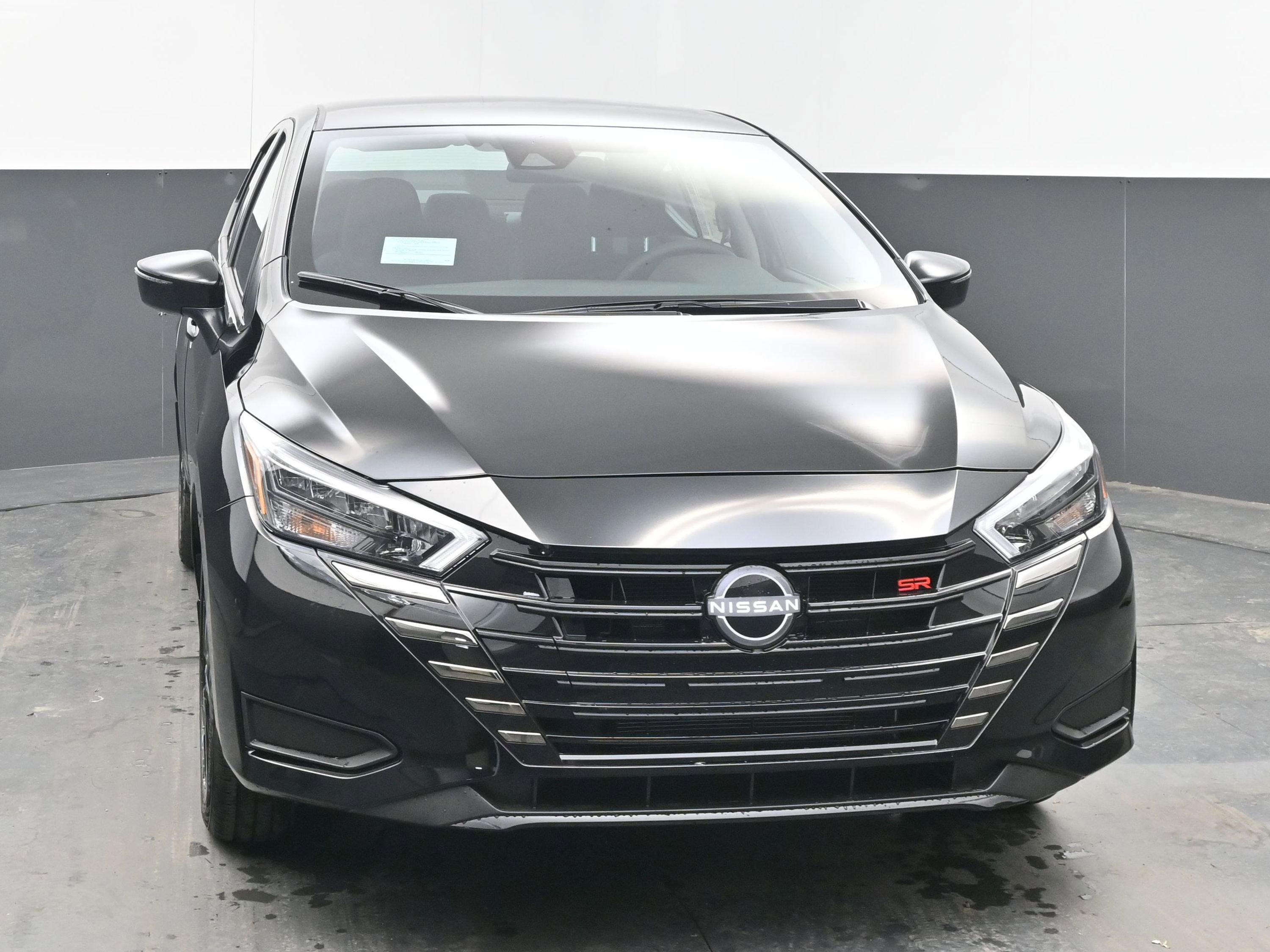 New 2025 Nissan Versa SR image 2