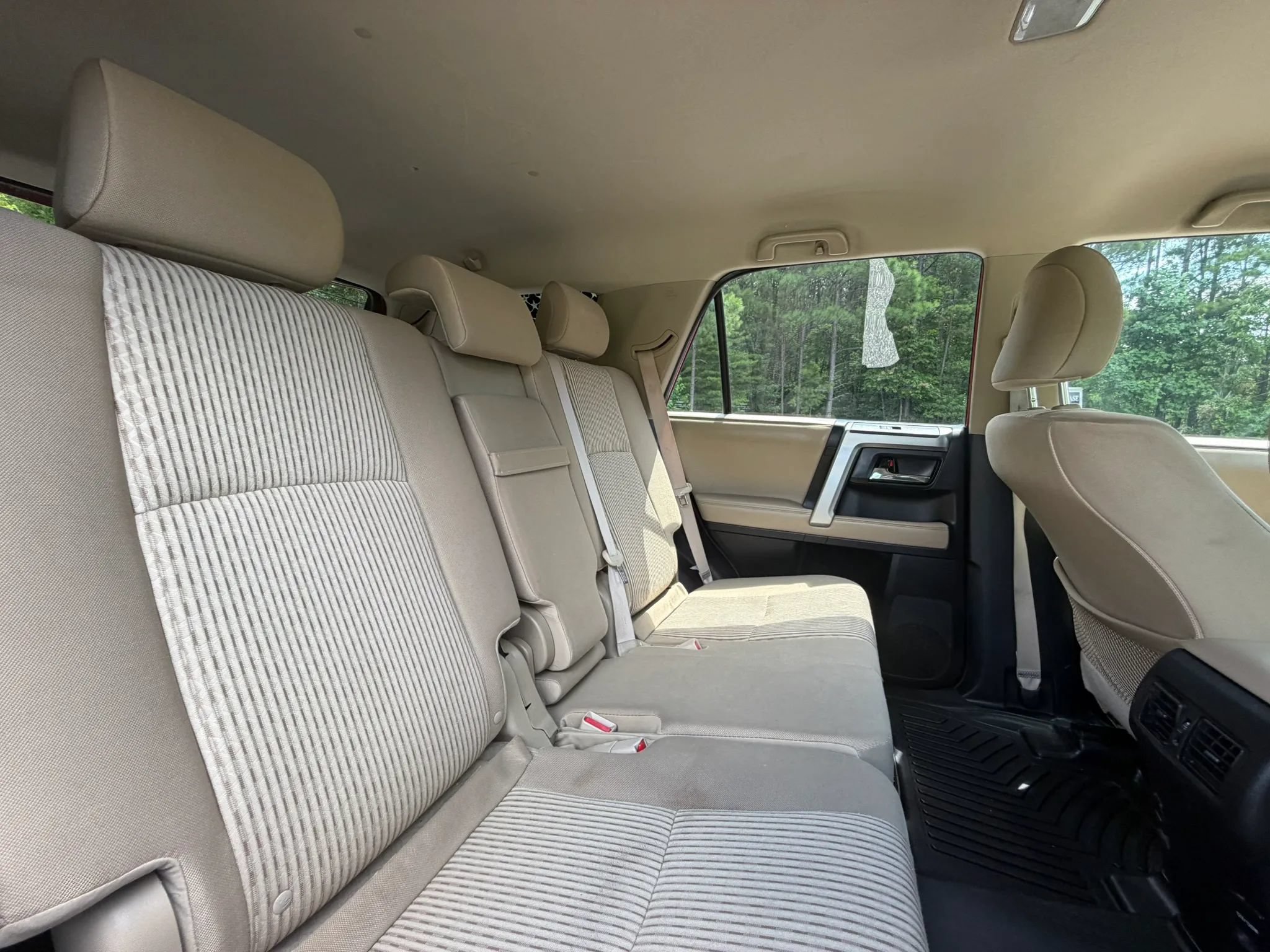 Used 2016 Toyota 4Runner SR5 AWD/4WD image 22