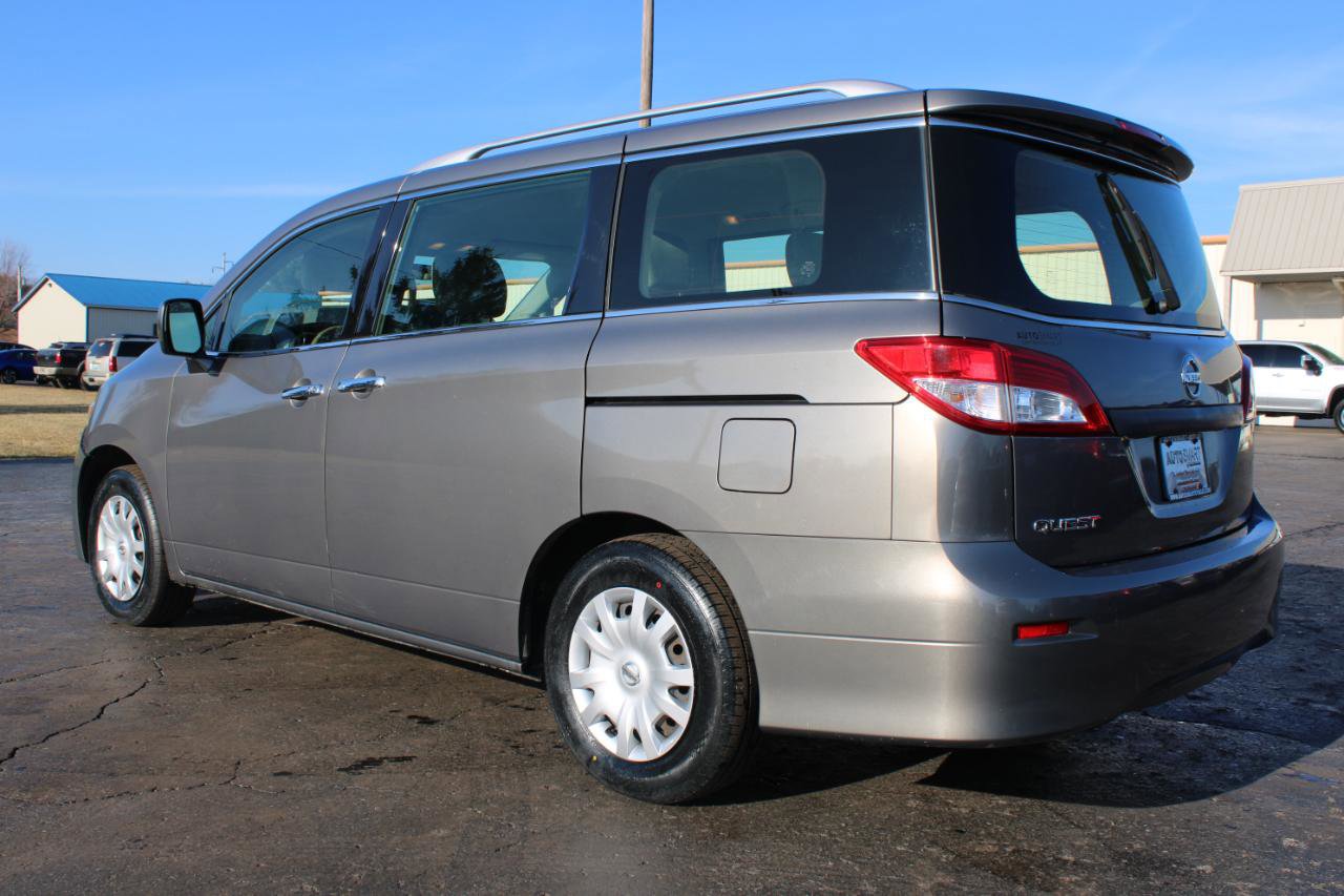 Used 2014 Nissan Quest S image 11