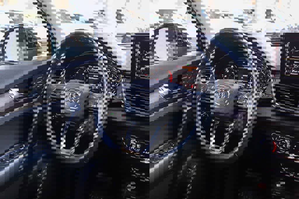 Used 2022 Audi Q5 2.0T Premium w/ Convenience Package image 16