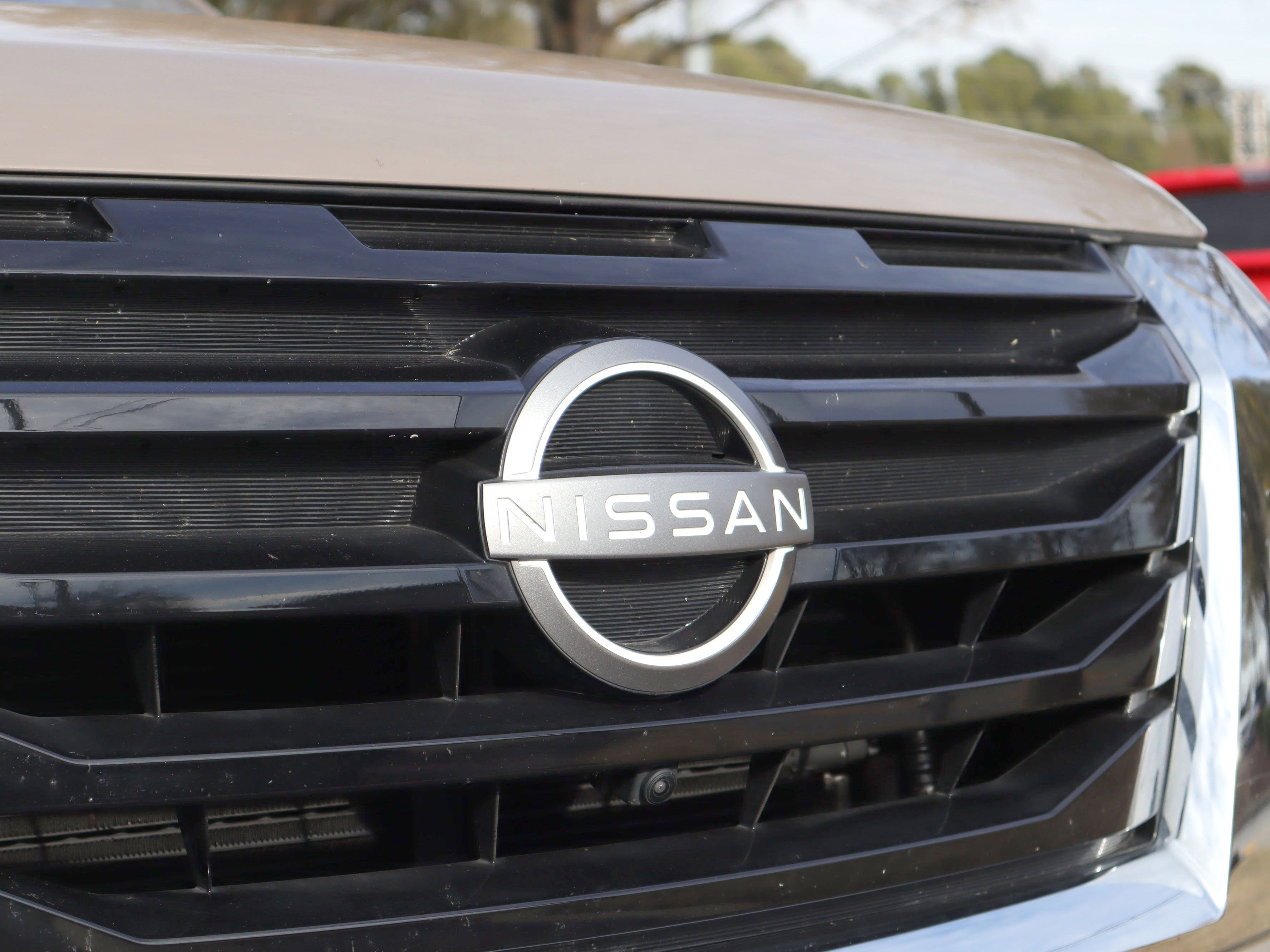 Used 2024 Nissan Pathfinder Platinum image 36