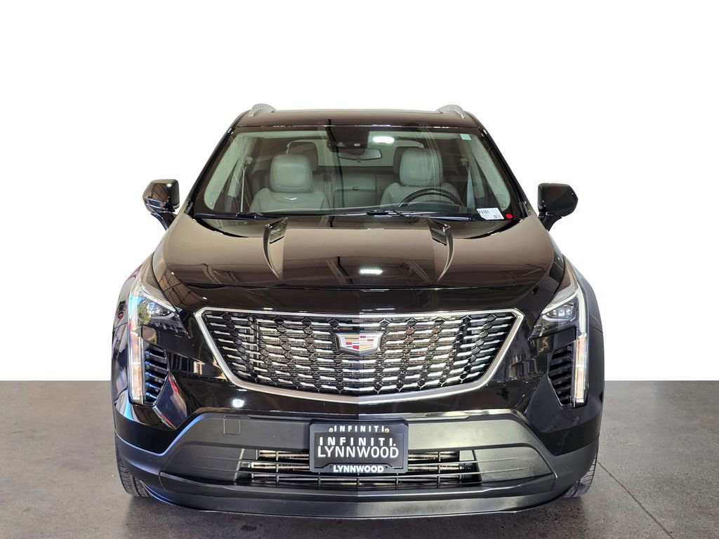 Used 2022 Cadillac XT4 Luxury image 2