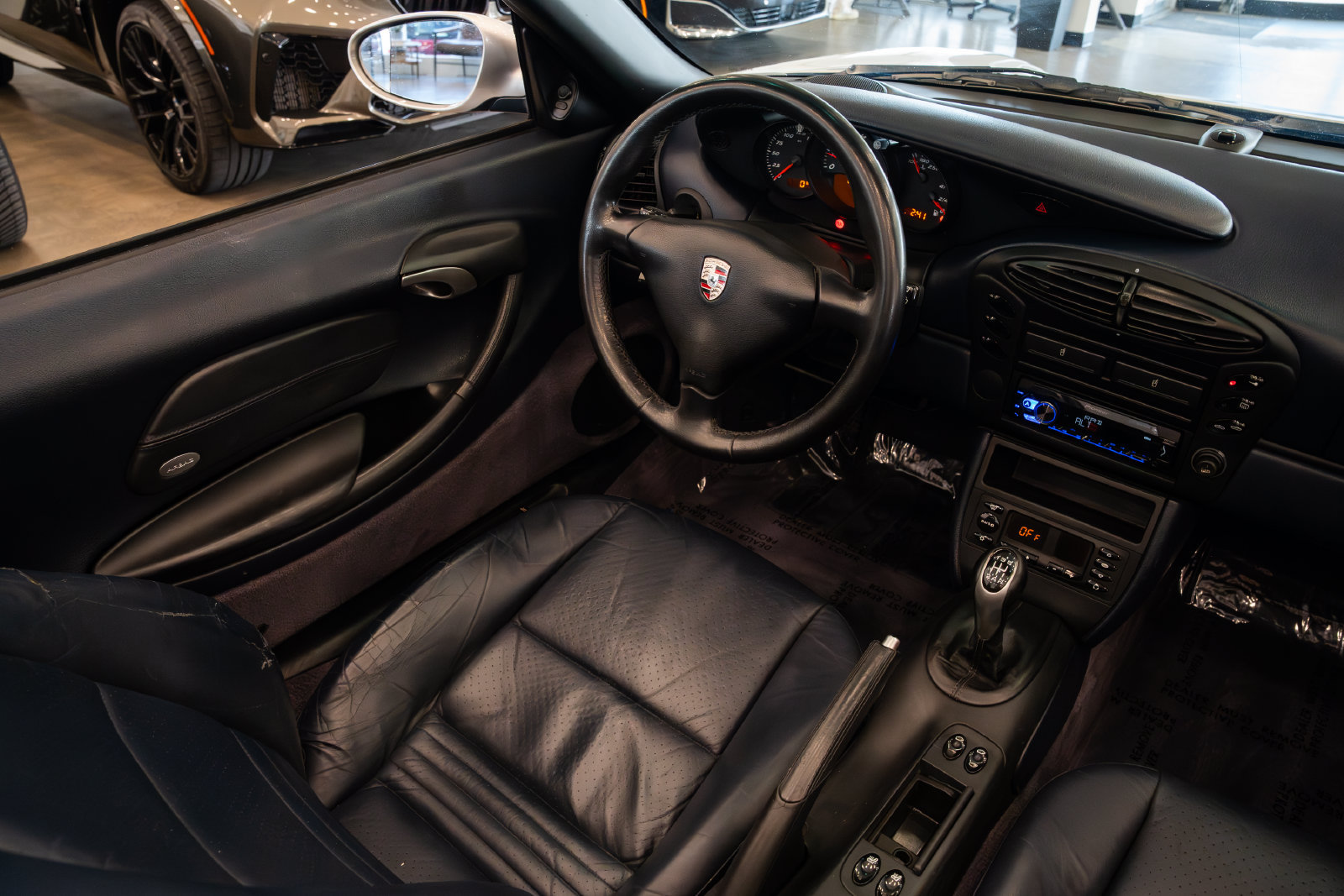 Used 2001 Porsche Boxster RWD image 12