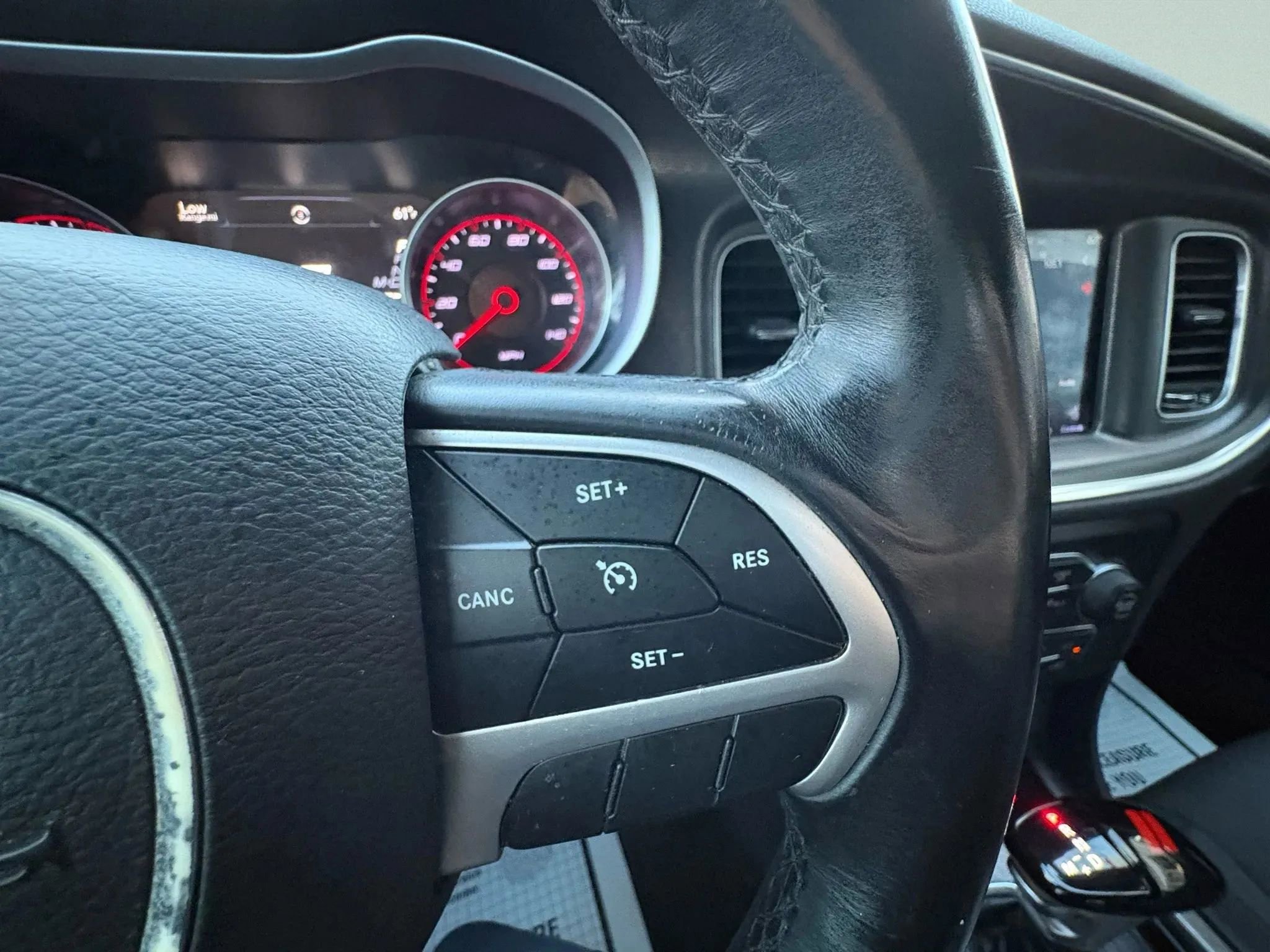 Used 2018 Dodge Charger SXT Plus RWD image 4