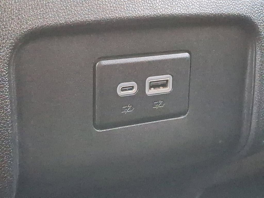 Used 2023 Chevrolet Blazer LT image 14