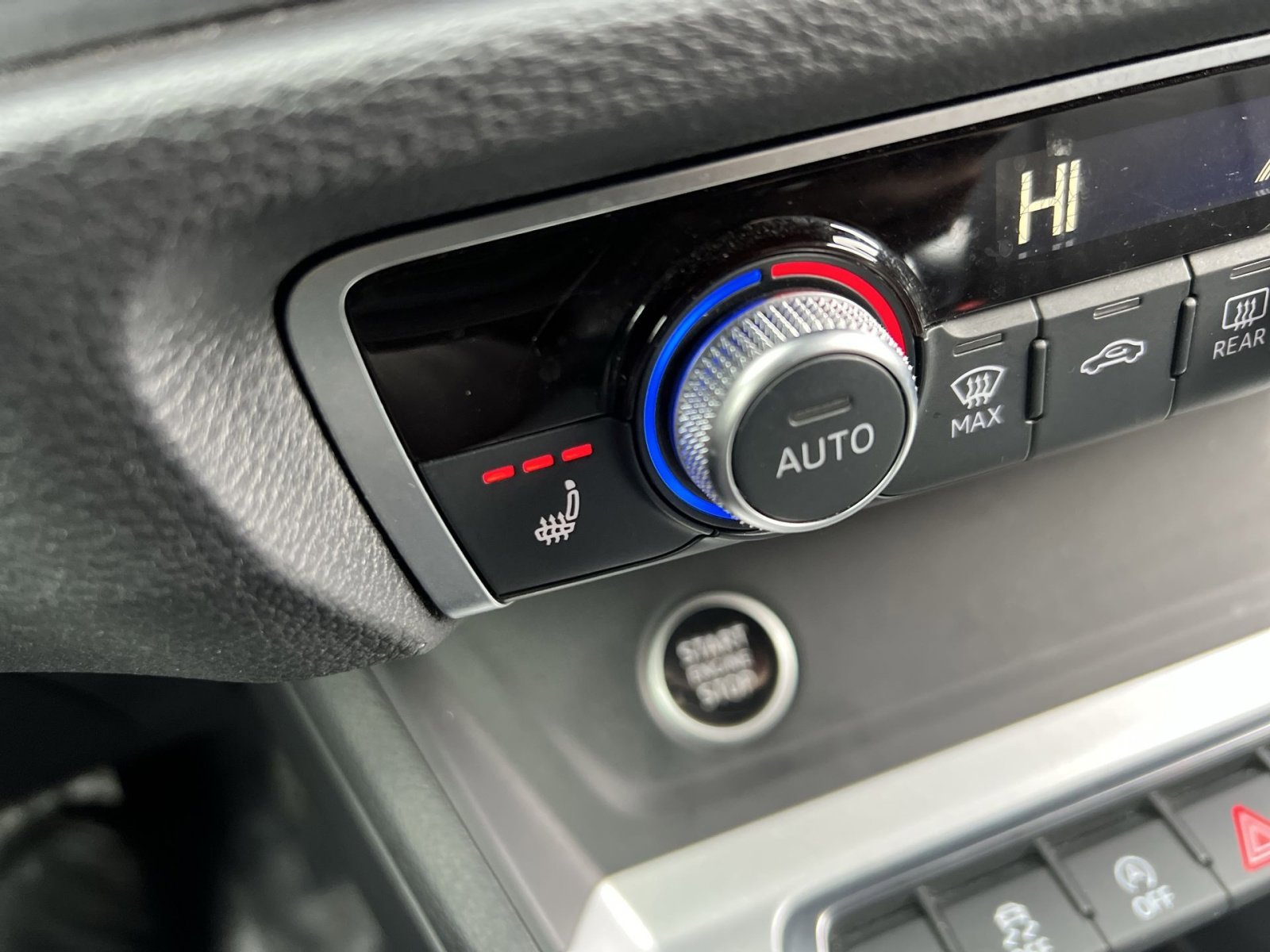 Used 2023 Audi Q3 2.0T Premium image 36