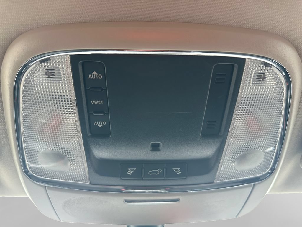 Used 2018 Dodge Durango SXT w/ Quick Order Package 2BB AWD/4WD image 23