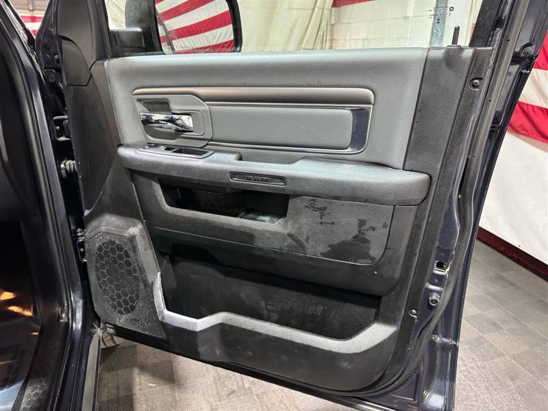 Used 2021 RAM 1500 Classic SLT image 13