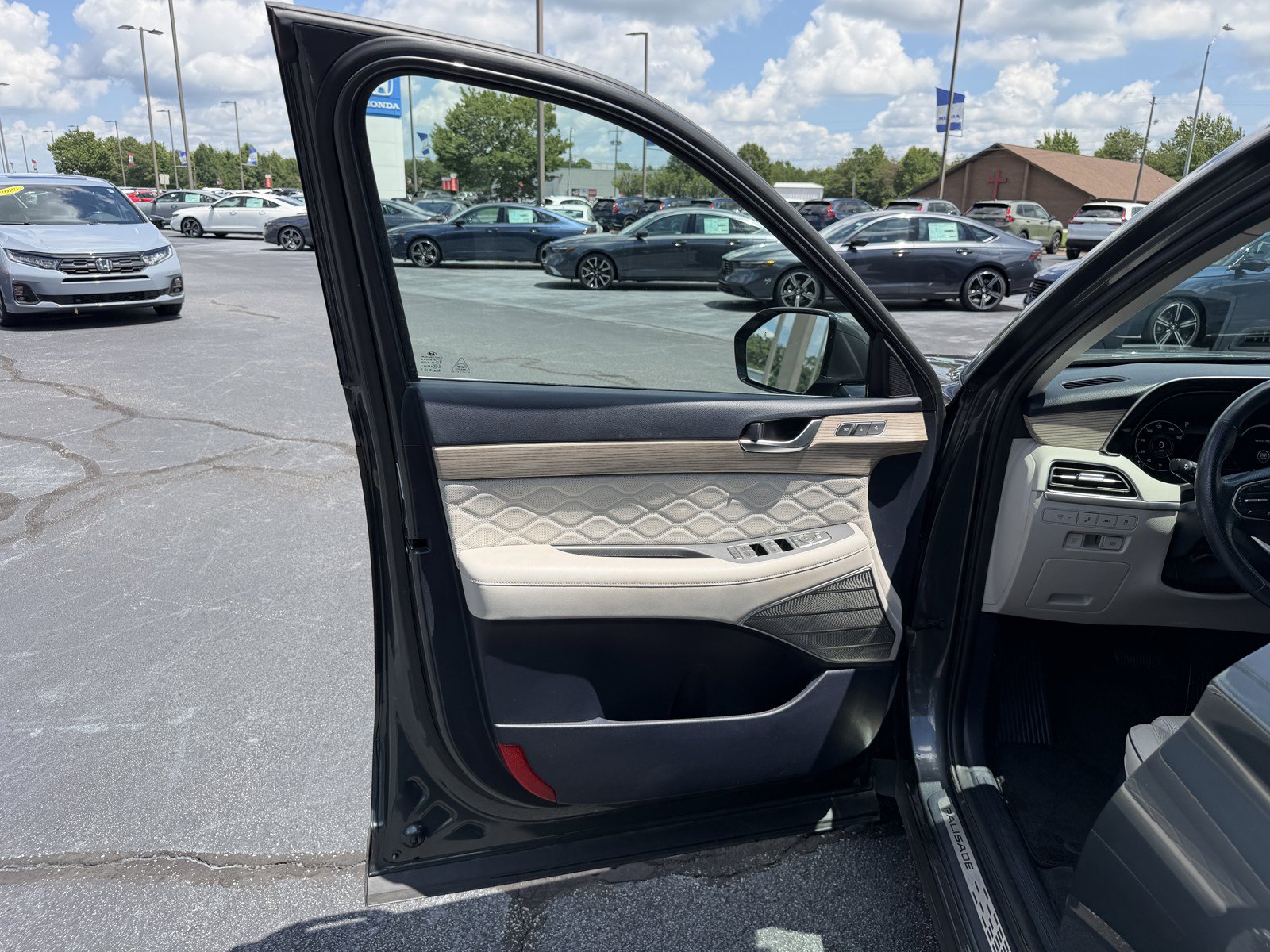 Used 2022 Hyundai Palisade Calligraphy FWD image 24
