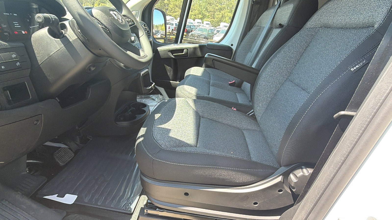 New 2026 RAM ProMaster 1500 w/ Convenience Group FWD image 17