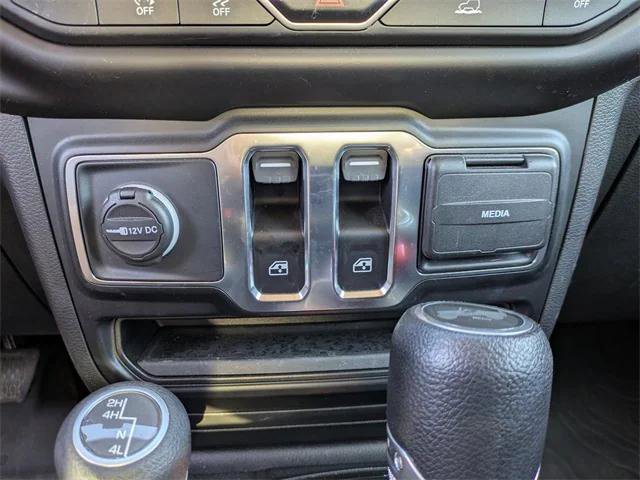 Certified 2022 Jeep Wrangler Willys image 21