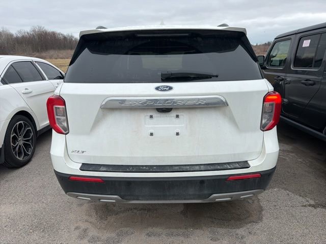 Used 2023 Ford Explorer XLT w/ Equipment Group 202A image 10