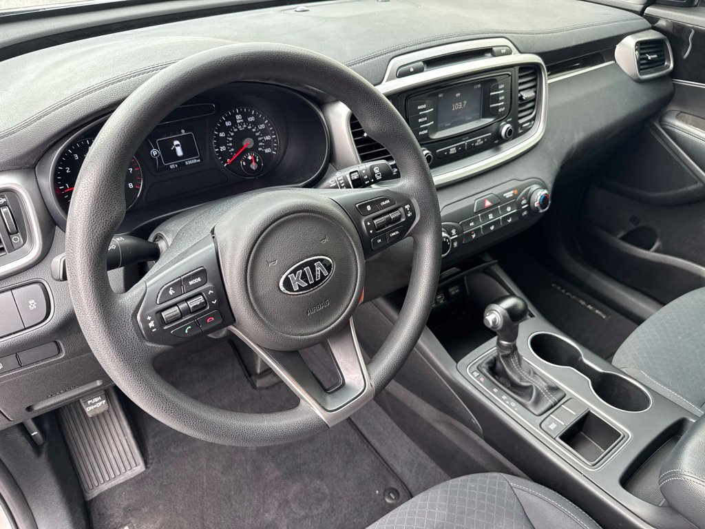 Used 2018 Kia Sorento FWD V6 image 23