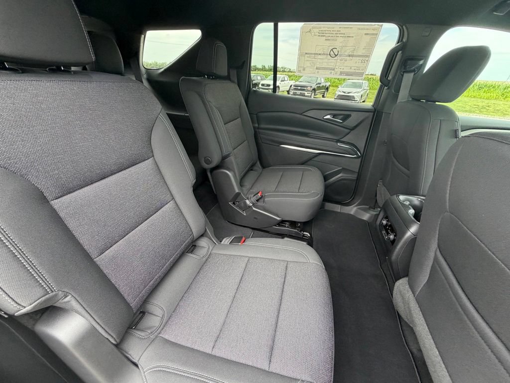 New 2026 Chevrolet Traverse LT w/ Driver Confidence Package FWD image 30