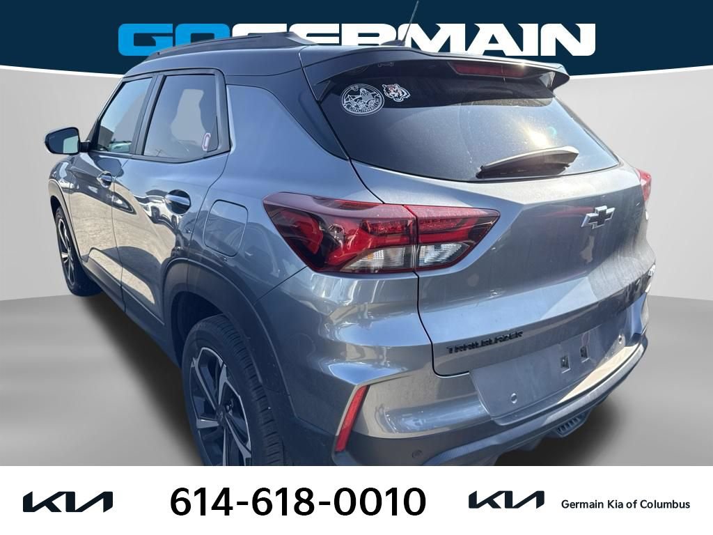 Used 2021 Chevrolet TrailBlazer RS w/ Technology Package FWD image 3