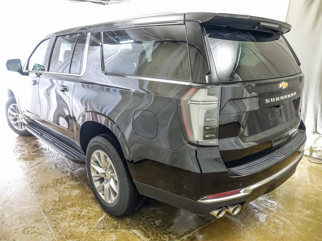 New 2026 Chevrolet Suburban Premier image 7