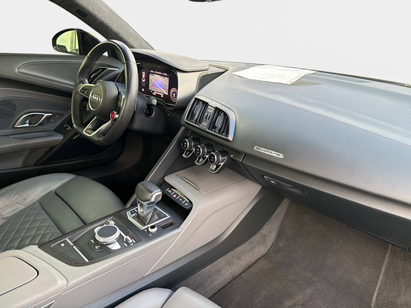 Used 2017 Audi R8 V10 image 25