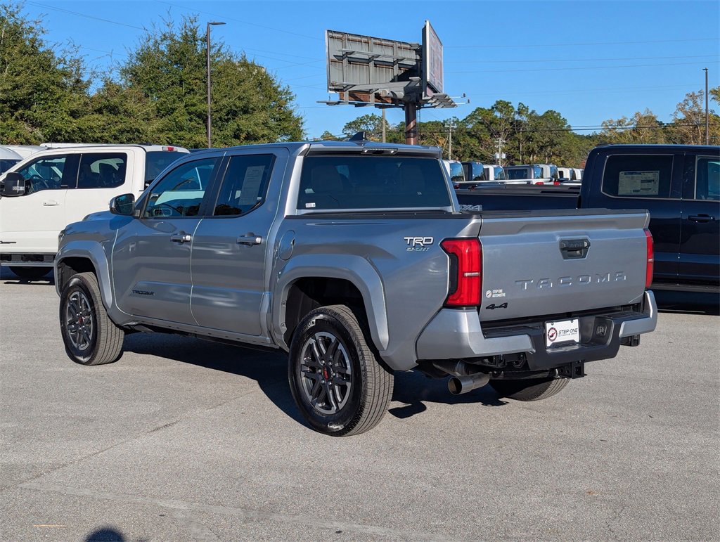 Used 2024 Toyota Tacoma TRD Sport image 6