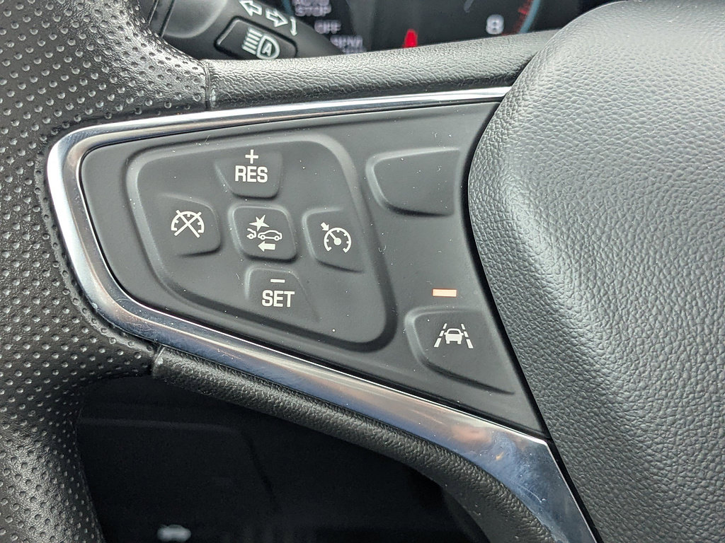 Used 2025 Chevrolet Malibu LT FWD image 21