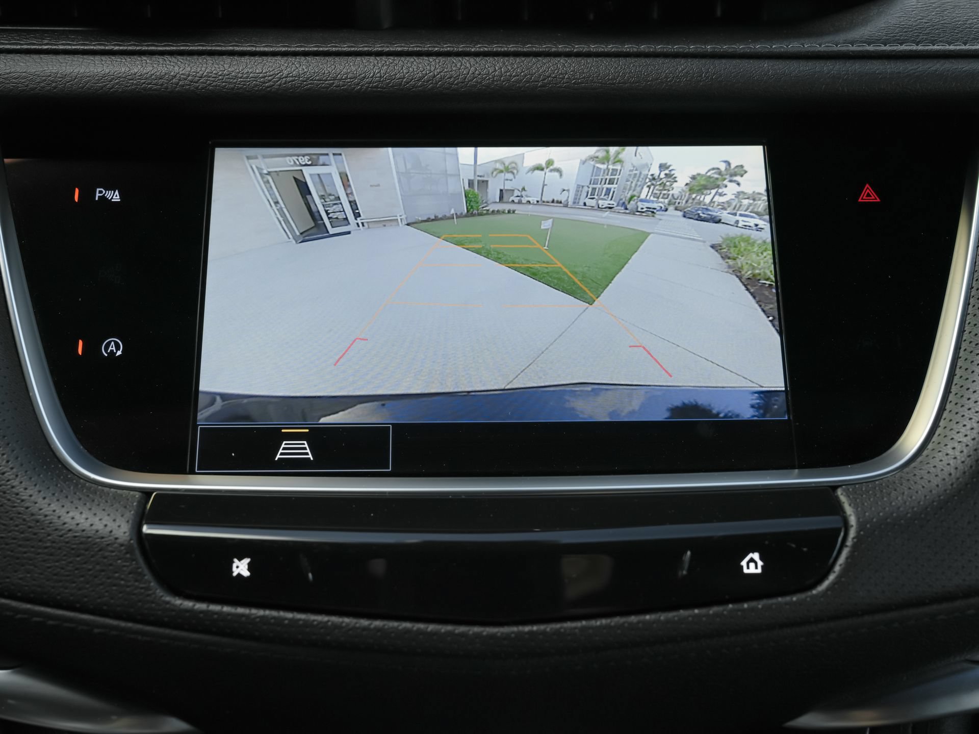 Used 2025 Cadillac XT5 Luxury FWD image 15