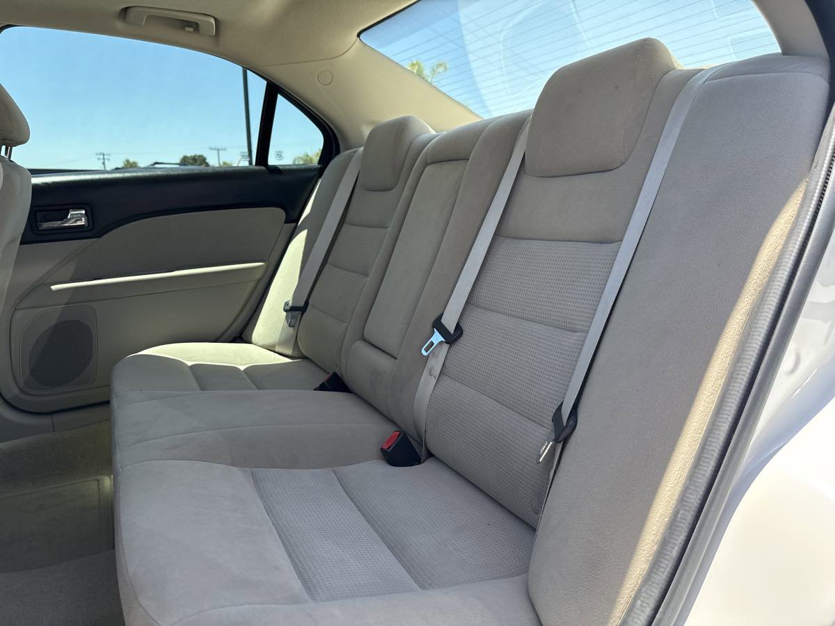 Used 2009 Ford Fusion SEL FWD image 12