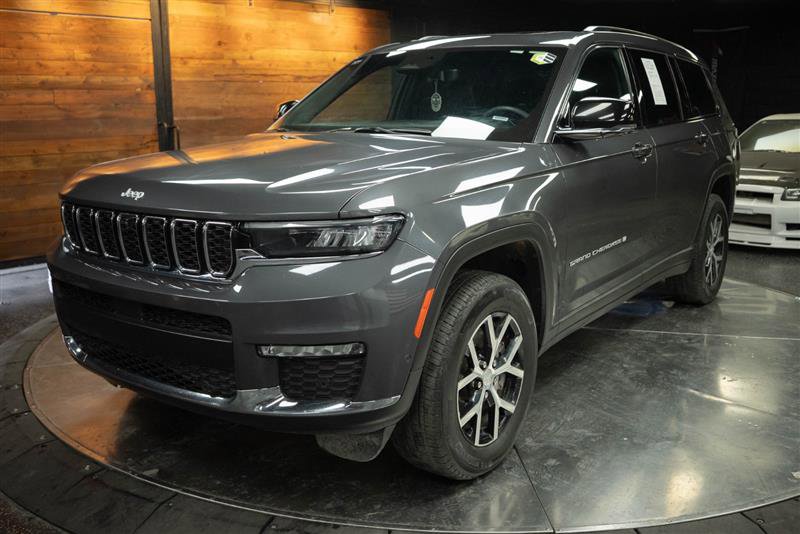 Used 2024 Jeep Grand Cherokee L Limited w/ Luxury Tech Group II AWD/4WD image 2